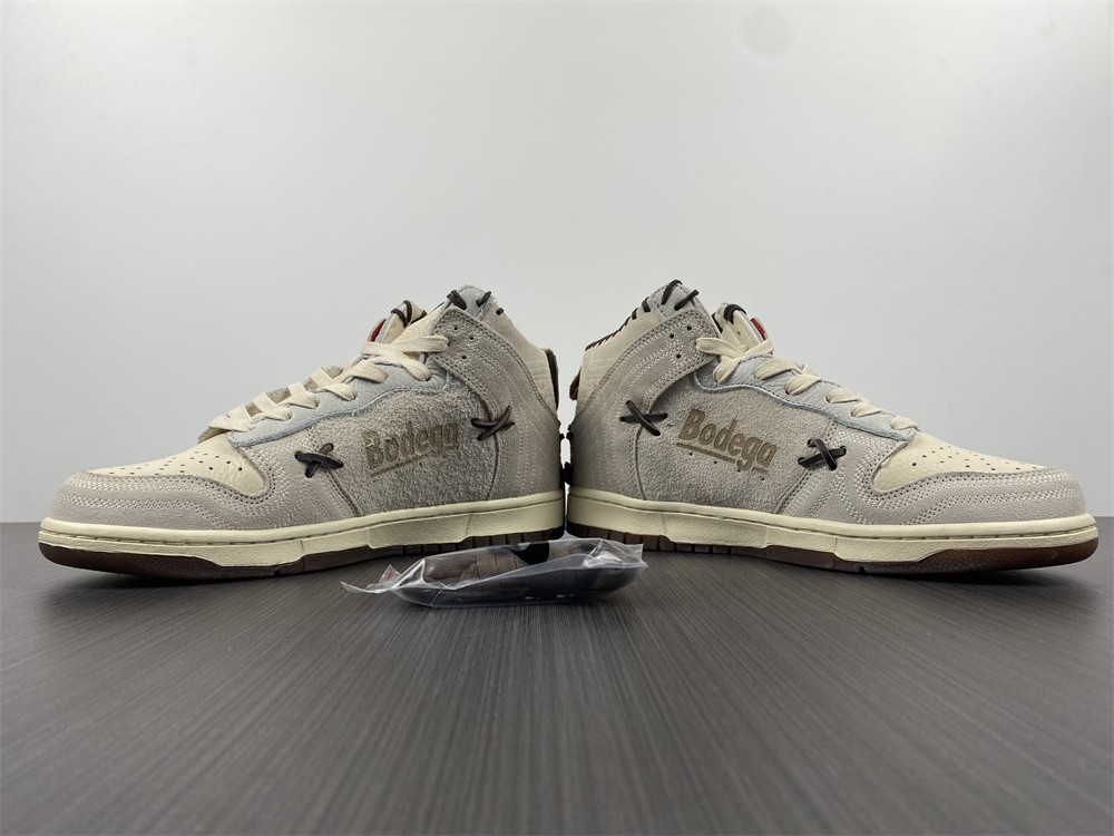 Bodega X Nike Dunk High CZ8125-100